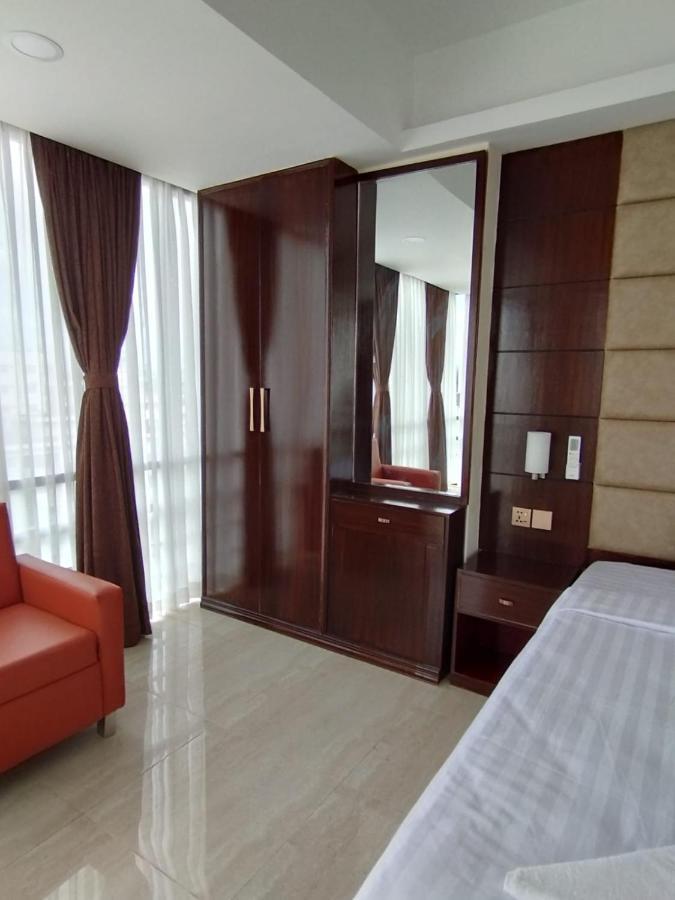White Park Hotel & Suites 치타공 외부 사진